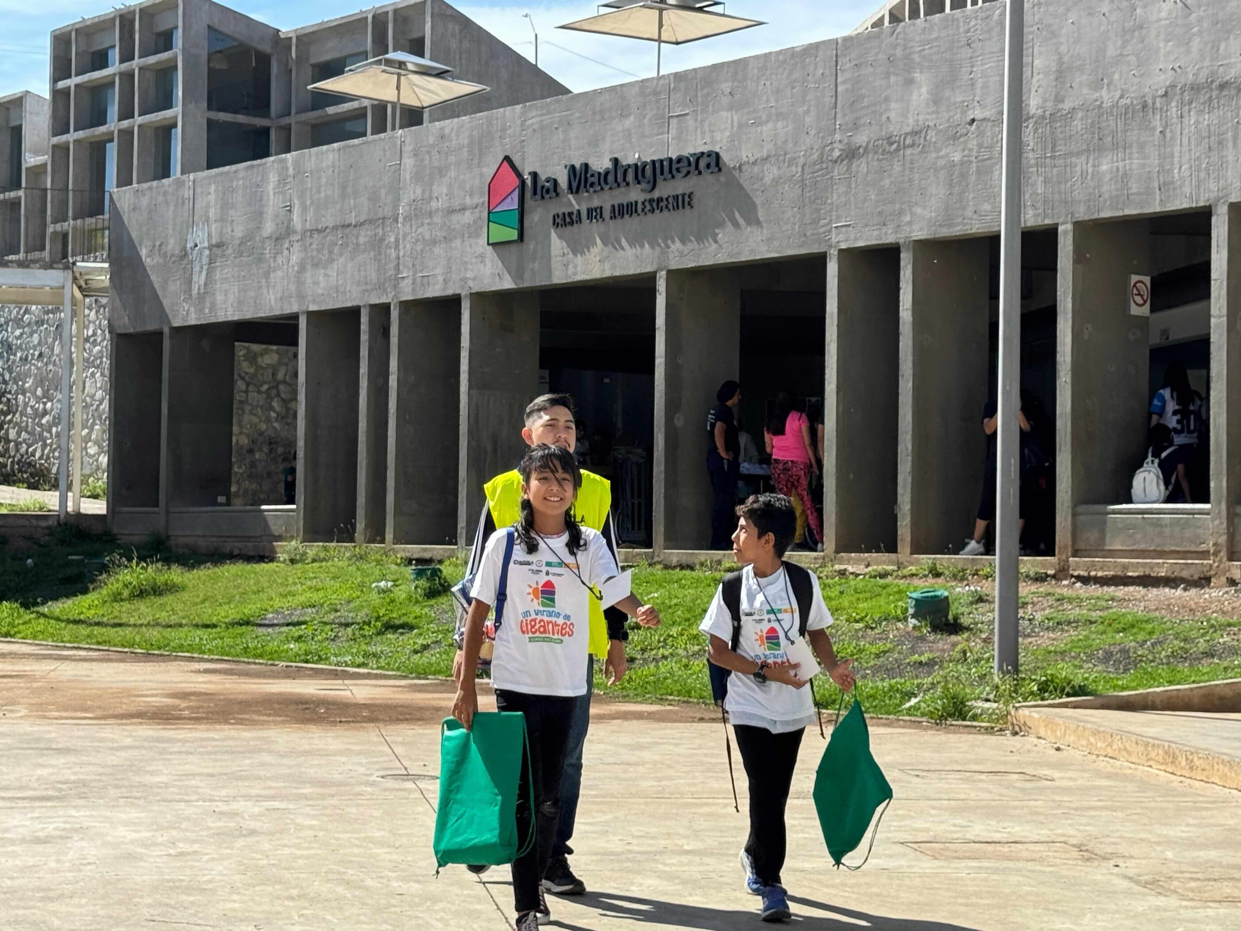 002_ARRANCA_EN_LA_MADRIGUERA_EL_CURSO_VACACIONAL_UN_VERANO_DE_GIGANTES_CON_LA_PARTICIPACIÓN_DE_MÁS_DE_180_NIÑAS_NIÑOS_Y_ADOLESCENTES.jpeg