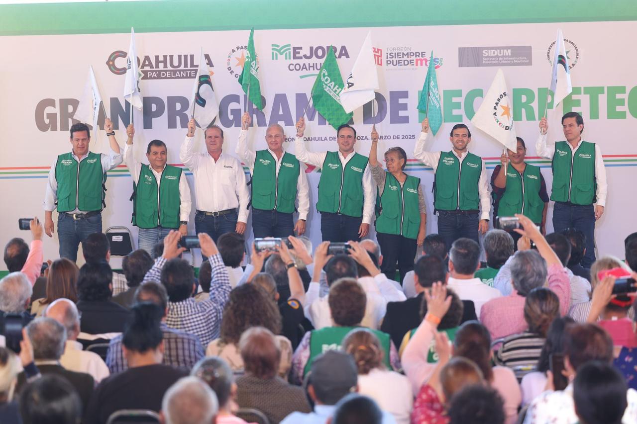 010_ARRANCAN_MANOLO_Y_ROMÁN_EL_GRAN_PROGRAMA_DE_RECARPETEO_EN_TORREÓN.jpeg