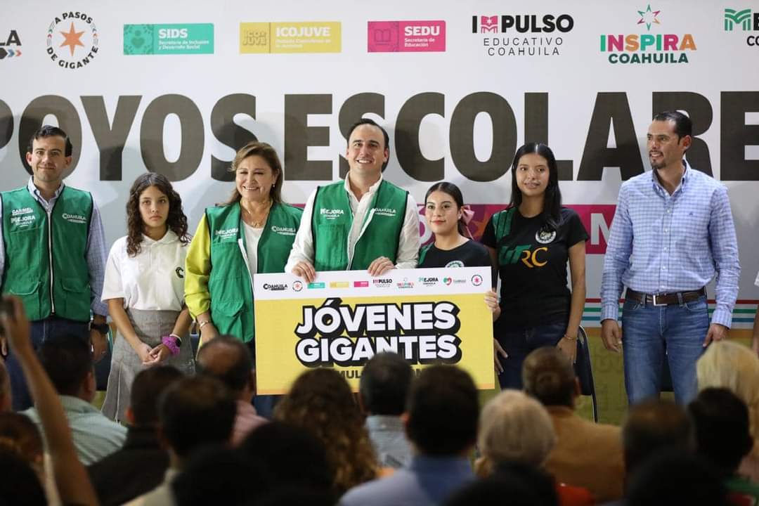 02_ENTREGAMOS_EN_ESTE_2024_MÁS_DE_200_MDP_EN_APOYOS_ESCOLARES-_MANOLO.jpeg
