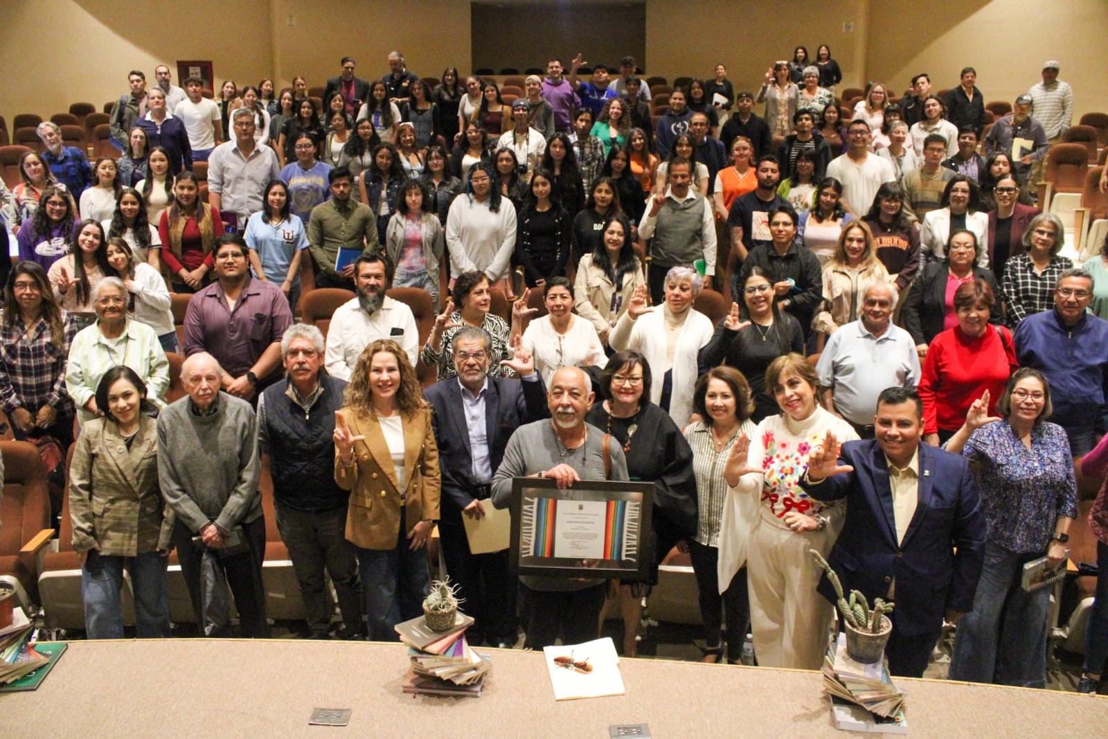 Conferencia_Leonardo_Padura_8.jpg