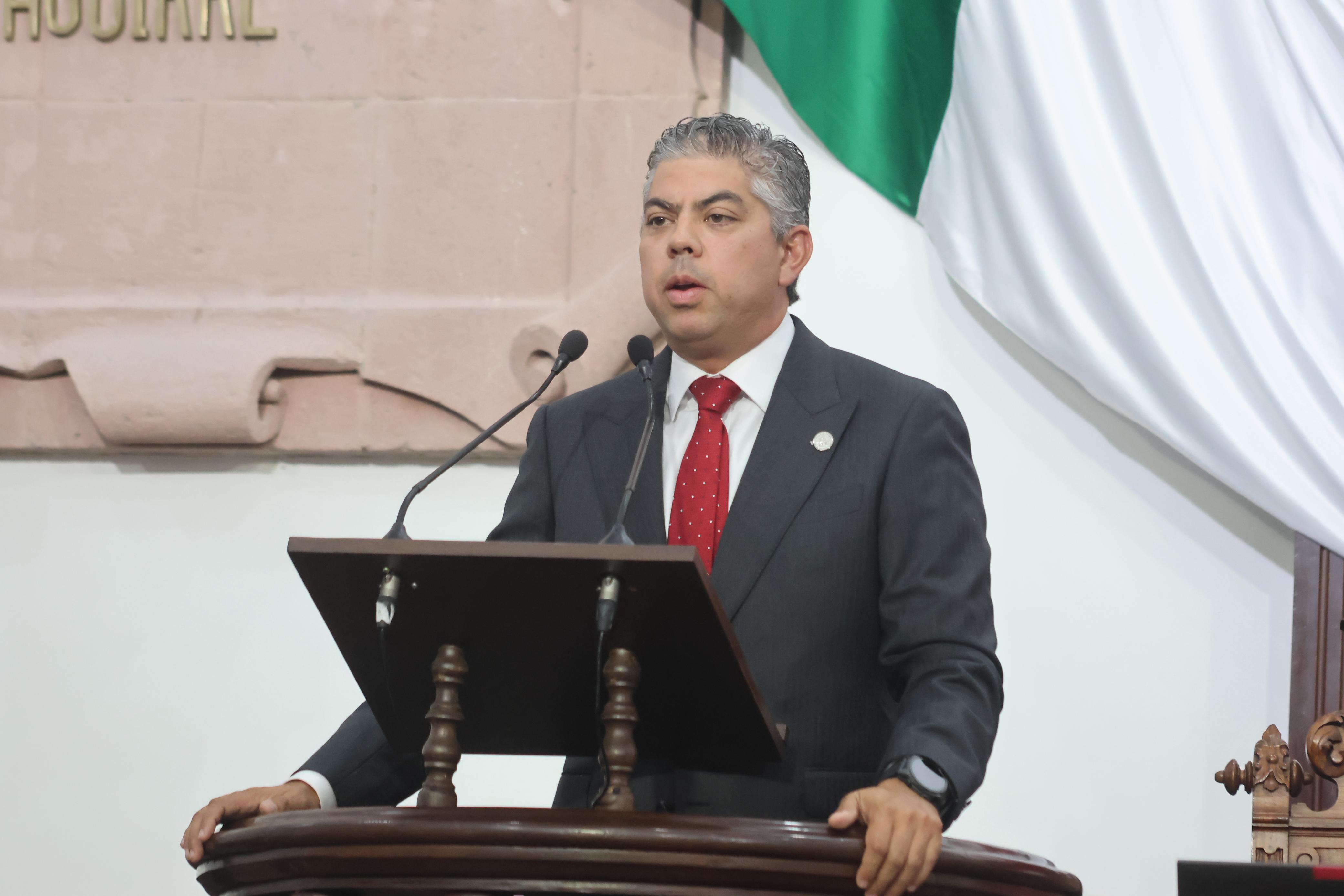 Foto._DIP_ALFREDO_PAREDES.jpeg