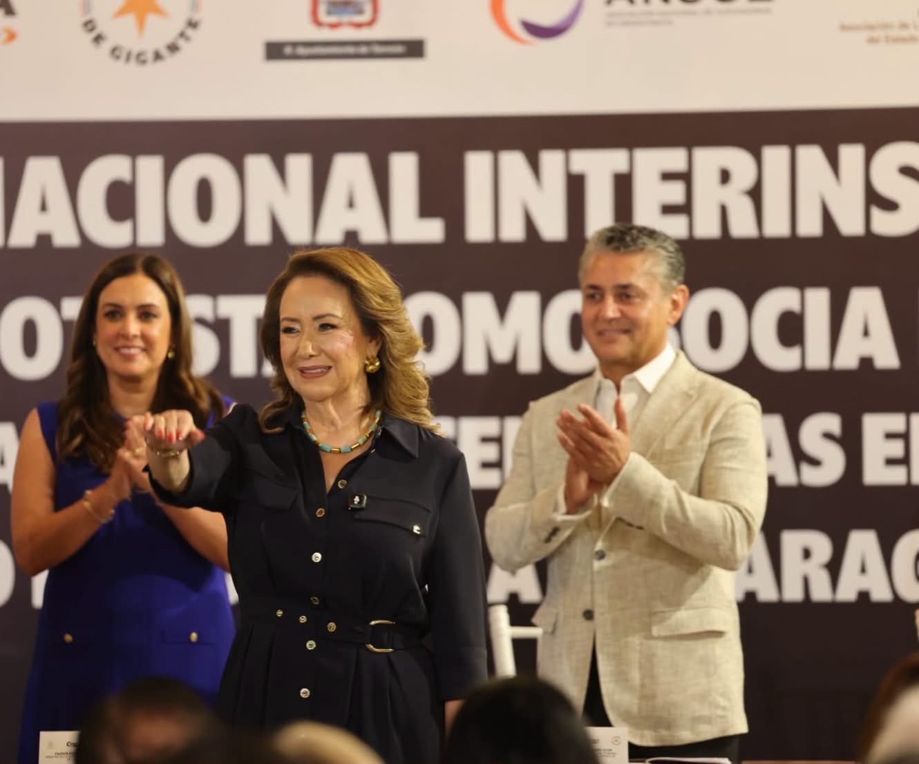Mery en la Toma de Protesta de la Ministra Yasmín Esquivel Mossa