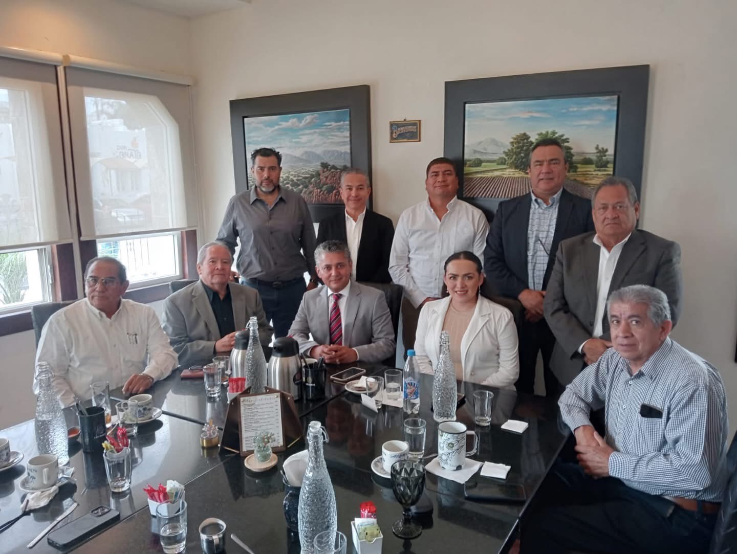 Reunión de Mery con el Foro de Abogados 