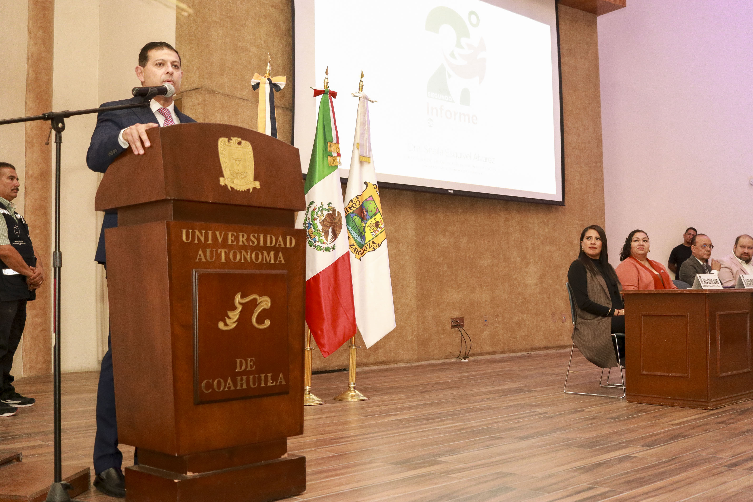 Informe_de_la_Directora_de_la_Facultad_de_Odontología-7.jpg