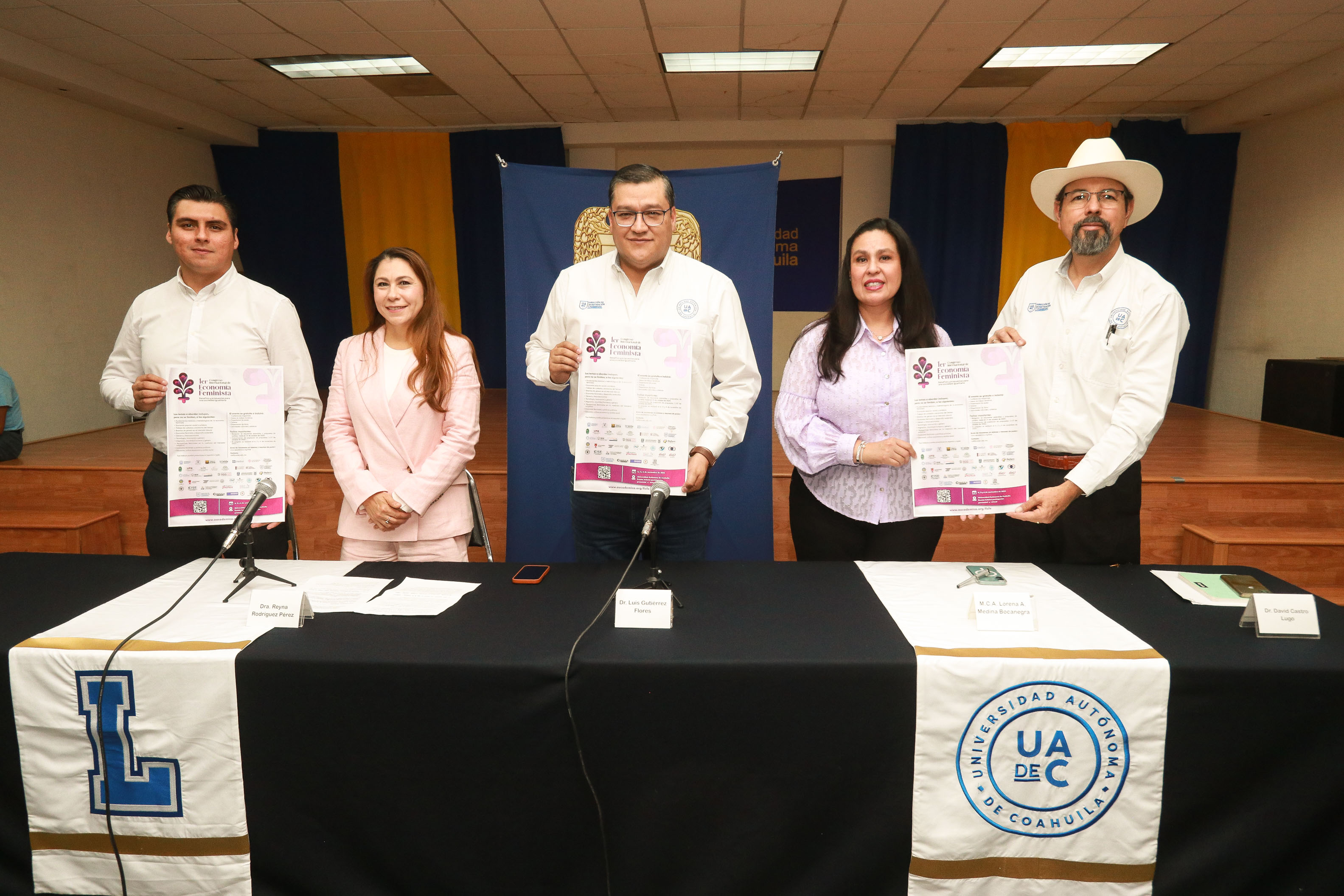 Rueda_de_Prensa_para_Convocar_al_Primer_Congreso_Feminista-7.jpg