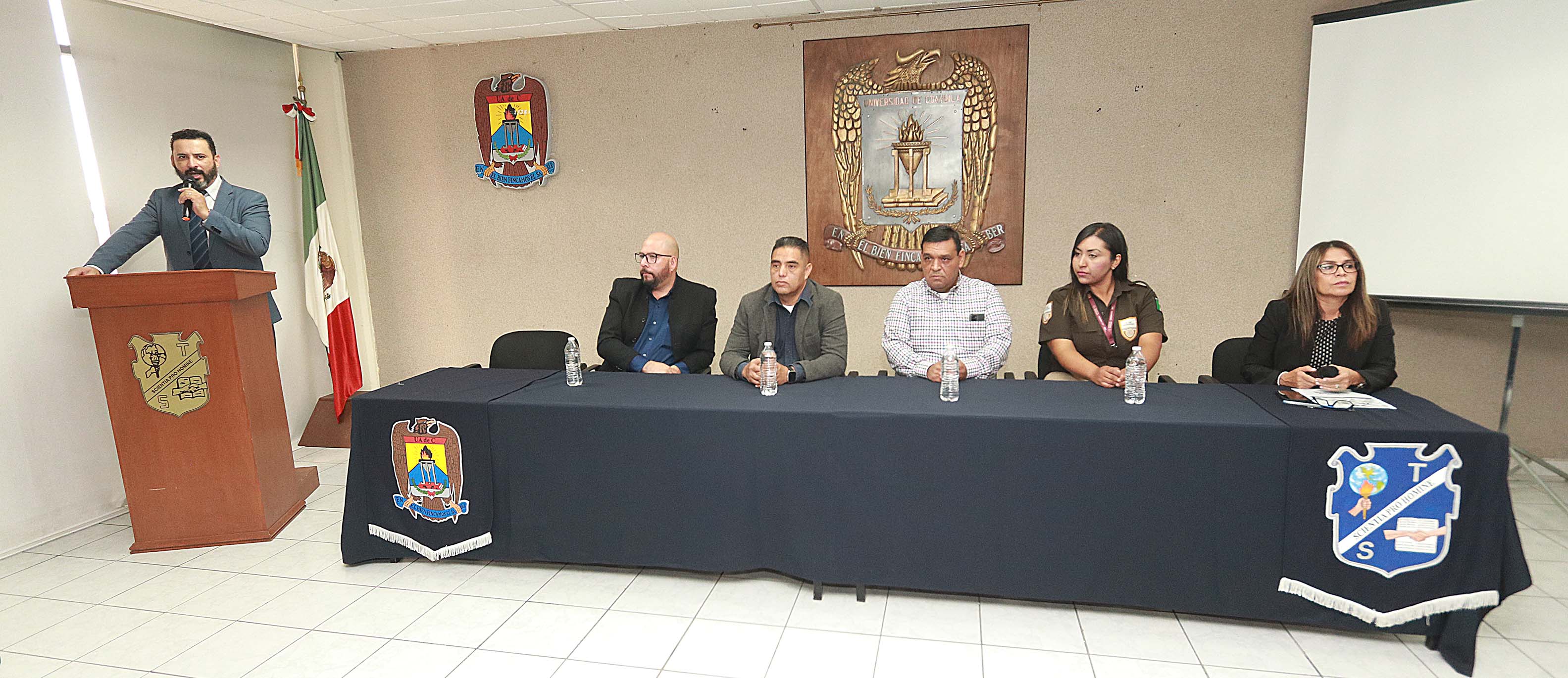 Segundo_Panel_del_Quehacer_Profesional_del_Trabajo_Social_2.jpg