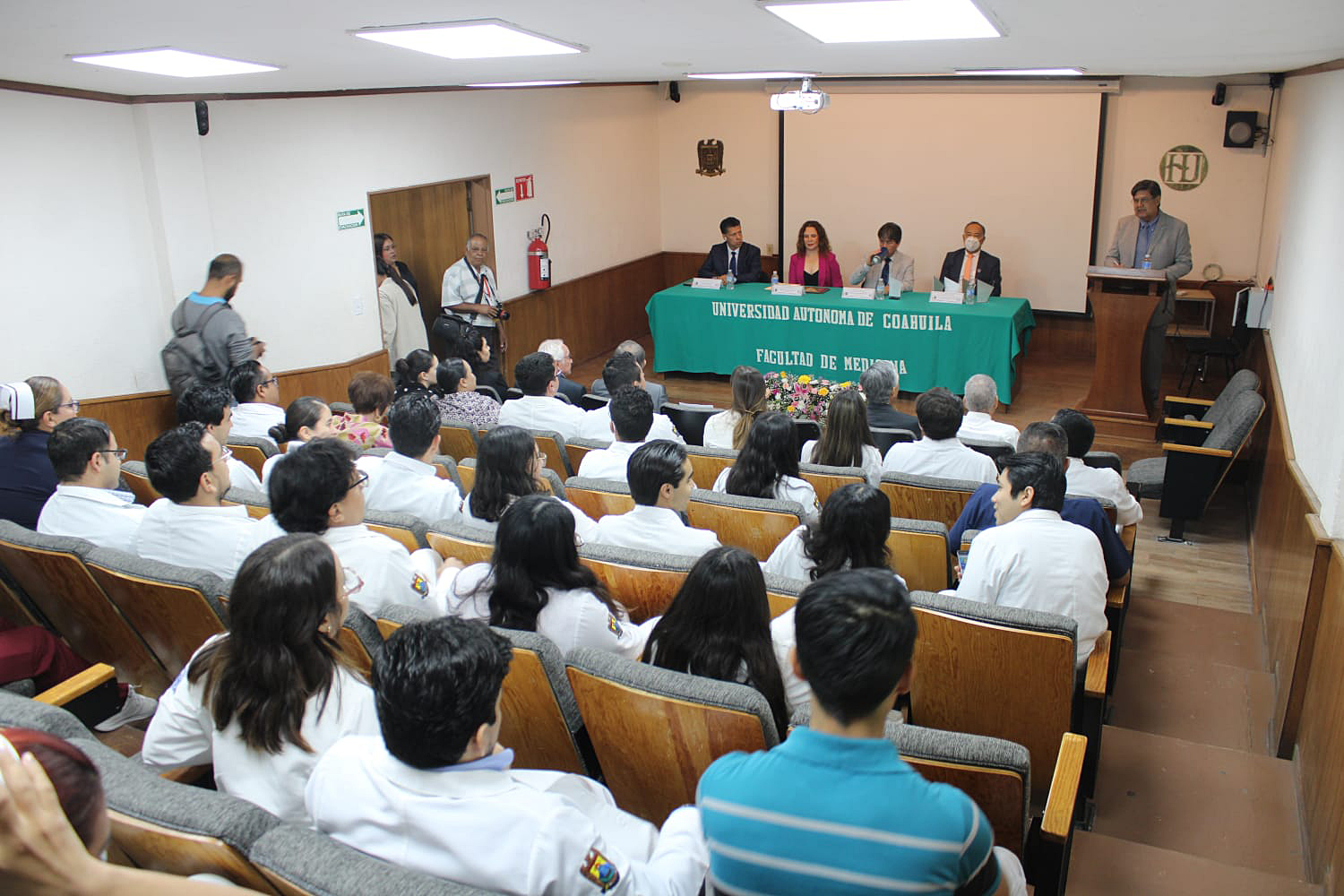 Sesiones_Hospital_Universitario__1.jpg