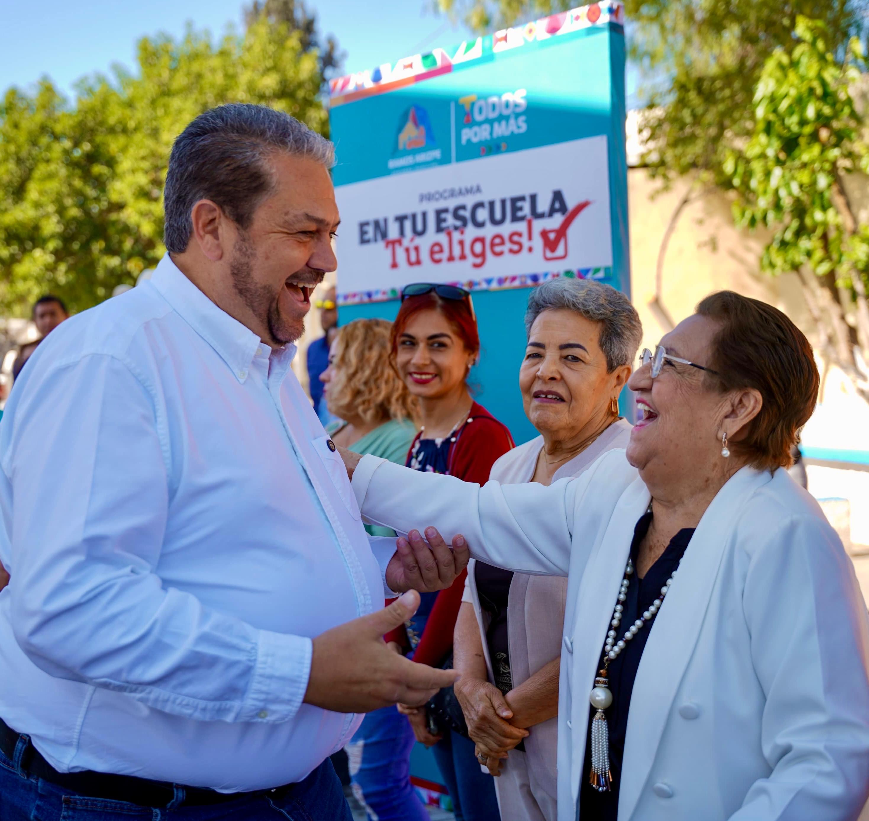 Con respaldo de Manolo Jiménez, Tomás Gutiérrez logra 90% de compromisos cumplidos