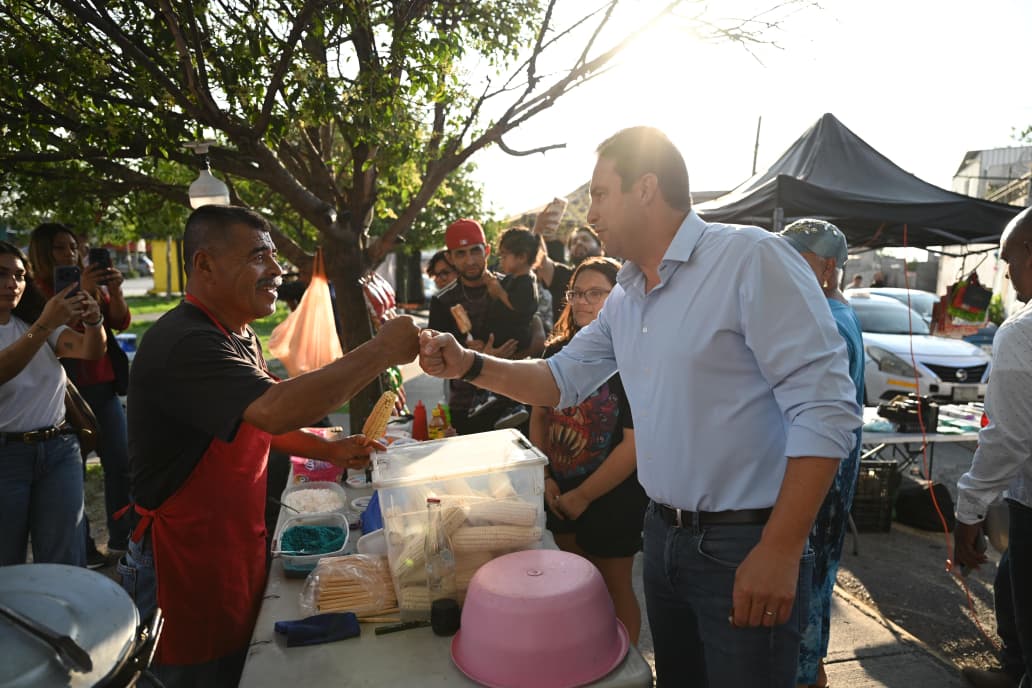 Encabeza Javier Díaz patrullaje preventivo en colonias del sur de Saltillo