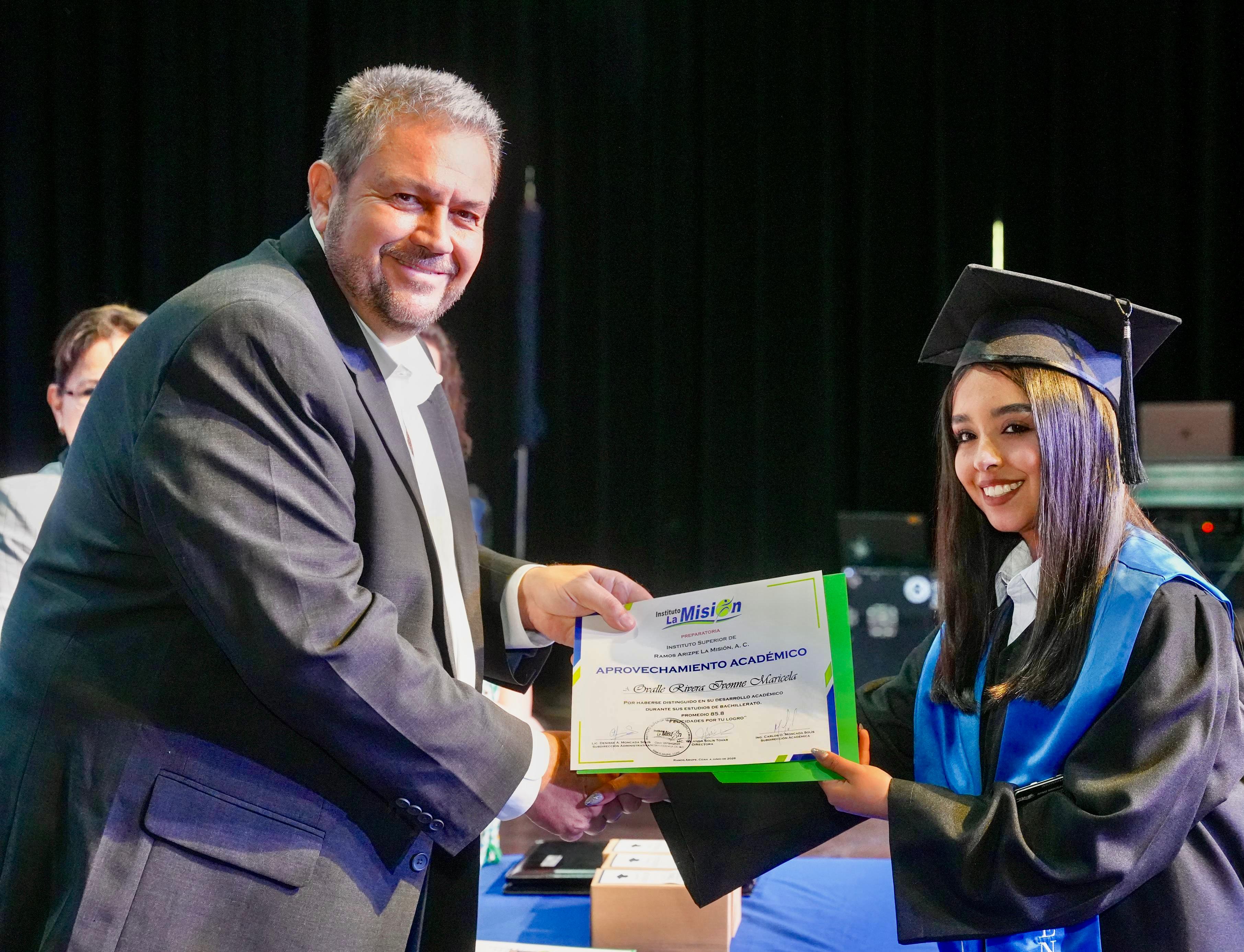 Destaca Tomás Gutiérrez crecimiento educativo y oportunidades en Ramos Arizpe